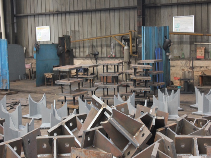 山东螺栓球支座